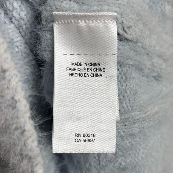 Lucky Brand Size Small Cable Knit Chunky V Neck Eyelash Buttery Knit Sweater - Picture 7 of 9